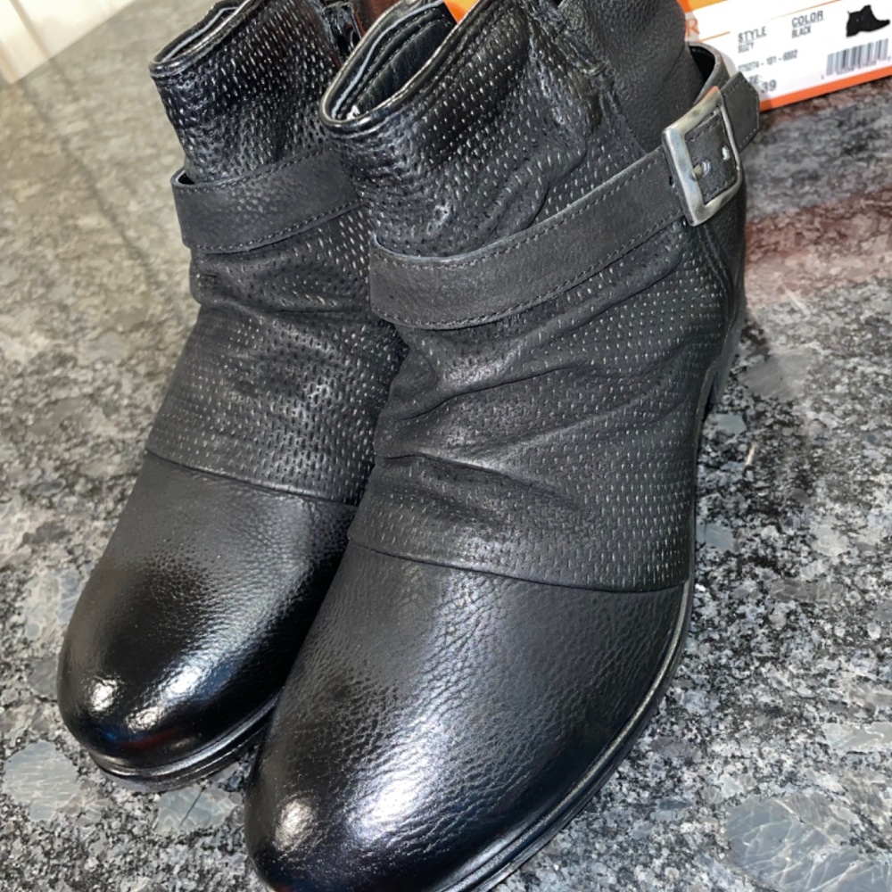 Miz Mooz NYC Leather Ankle Boots with Buckle - Suzy EU39 US Size 8.5-9 - Picture 10 of 12